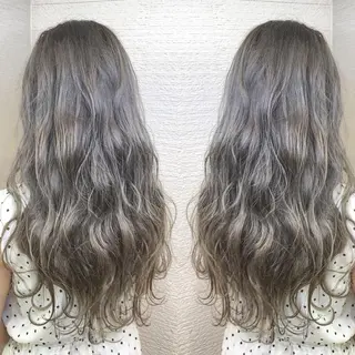 ロング カラー ヘアアレンジ 白髪ぼかしハイライト 茗荷谷駅徒歩2分のヘアスタイル