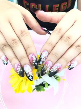 ネイル ユリシスネイル 担当近藤のネイルデザイン