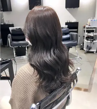 ロング カラー 赤みゼロ/透明感 カラー🌿KANTAのヘアスタイル