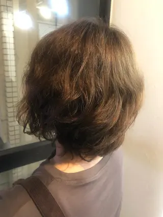ショート カラー 髪質改善&ブリーチ 伊勢 祐一郎のヘアスタイル