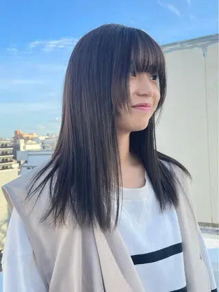 セミロング カラー SHOTO ハイトー ン/ブロンドカラーのヘアスタイル