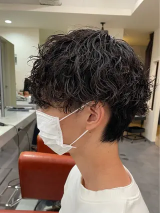 パーマ メンズ 大阪美容師 井上智博のヘアスタイル