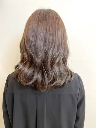 ミディアム コテ巻き風パーマ サトウタケル 表参道のヘアスタイル