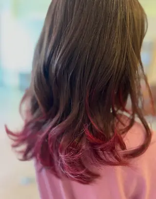 カラー Cuthie 泉川のヘアスタイル