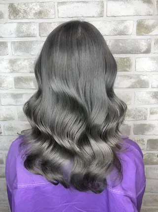 セミロング カラー ヘアアレンジ マツエク・マツパ トッチ 艶髪髪質改善のヘアスタイル