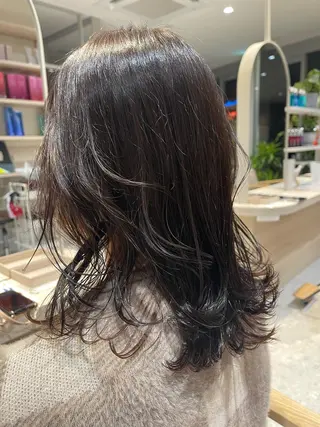 ミディアム 𝓜𝓮𝓛𝓲𝓟 冨樫果楠のヘアスタイル