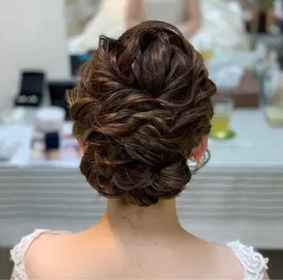 ヘアアレンジ make room Blissのヘアスタイル