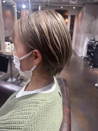 ショート カラー パーマ ヘアアレンジ メンズ キッズ ネイル マツエク・マツパ アイブロウ 韓国/顔周り/透明感 /レイヤー/ひなたのヘアスタイル