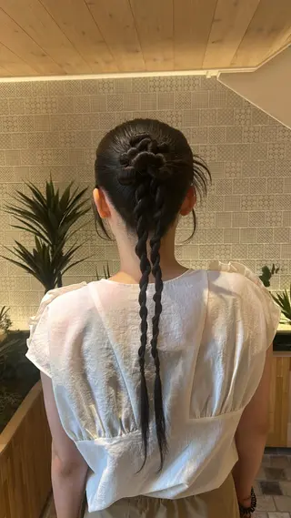 ロング ヘアアレンジ 山縣 稚子のヘアスタイル
