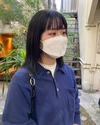 ミディアム 金田 夏野のヘアスタイル