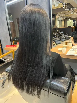 ロング カラー ヘアアレンジ ネイル マツエク・マツパ アイブロウ 透明感カラー🤎 ゆりのヘアスタイル