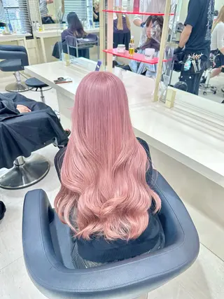 ロング カラー ヘアアレンジ 韓国レイヤー&ピンク 艶髪🩶maikoのヘアスタイル