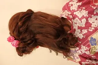 ヘアアレンジ セミロング LAVISH nail salonのネイルデザイン