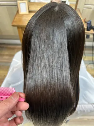 ロング 志賀　輝/ハイライト /縮毛矯正/髪質改善のヘアスタイル