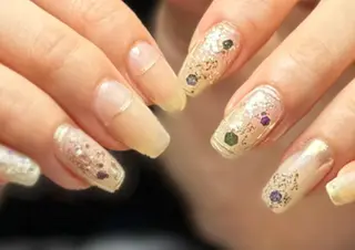 ネイル 新山 聖のネイルデザイン