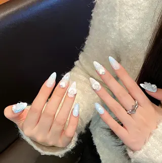 ネイル KIMI 🐰のネイルデザイン