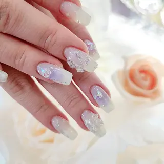 ネイル RUNWAY 　　の眉毛・アイブロウイメージ
