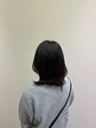 ミディアム LORAN 寺田のヘアスタイル