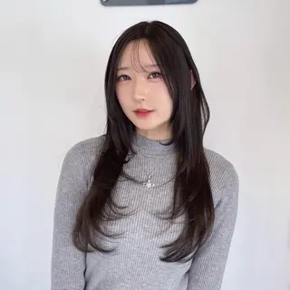 ロング レイヤー🩵オリーブ /透明感/Miuのヘアスタイル