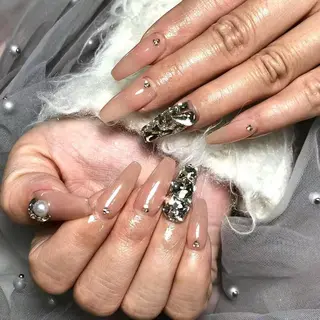 ネイル リオ ーalraのネイルデザイン