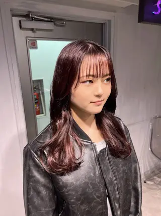 セミロング カラー NANAMI🩵 大人可愛い韓国ヘアのヘアスタイル