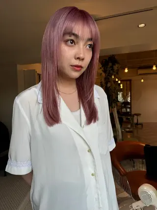 カラー ブリーチカラー🎀 韓国風/寺門美優のヘアスタイル