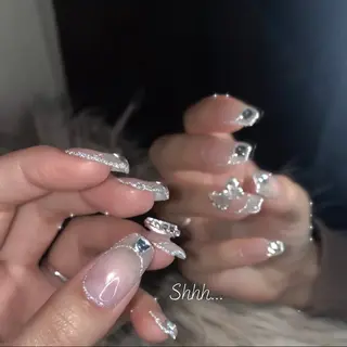 ネイル Shhh ...のネイルデザイン