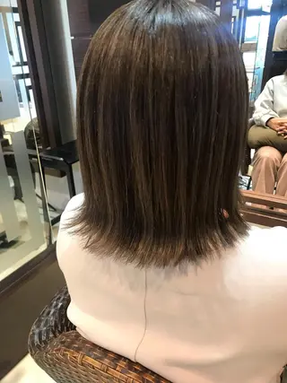 セミロング 岩上 充希のヘアスタイル