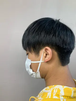 ショート メンズ ハイトーン特化 川井優汰のヘアスタイル