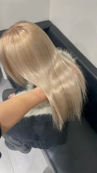 カラー ikiRu ﾊｲﾄｰﾝ/渋谷のヘアスタイル