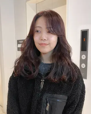 セミロング かわい りほのヘアスタイル