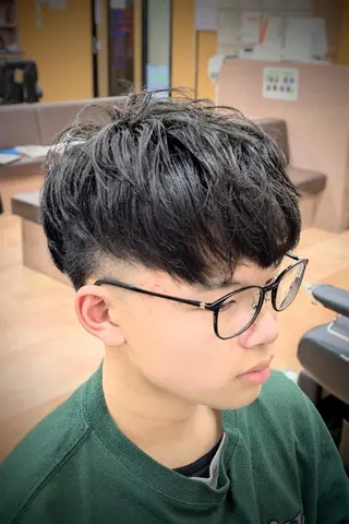 ショート パーマ 理容プラージュ燕三条 福井のヘアスタイル