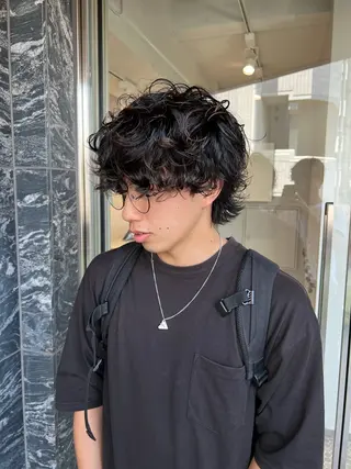 ショート パーマ メンズ 樋野 亮のヘアスタイル