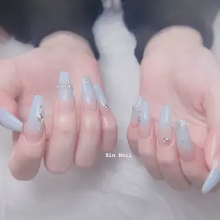 ネイル Hin Nailsのネイルデザイン