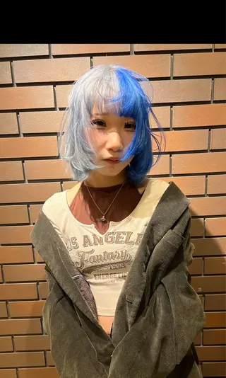 セミロング カラー 💖艶ハイトーン髪質 改善💖ケンシンのヘアスタイル