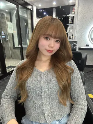 ロング stylist Momoのヘアスタイル