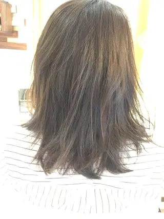ミディアム カラー 🌈２０年目突入🎉 山口のヘアスタイル