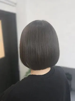 カラー 近藤 菜々美のヘアスタイル