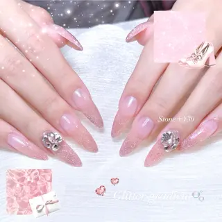 ネイル 🎀mahiro🎀 #ガーリーのネイルデザイン