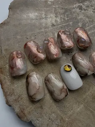 ネイル talo .のネイルデザイン