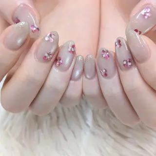 ネイル 會田 瑠衣のネイルデザイン