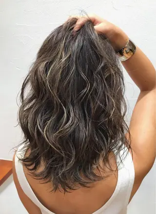 ミディアム カラー メンズカット特化柏駅 徒歩3分LOUのヘアスタイル