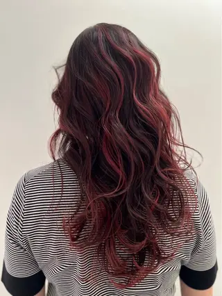 セミロング UNBIRTHDAY akariのヘアスタイル
