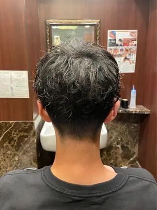 メンズ ヒロ銀座所属・小林 あいのヘアスタイル