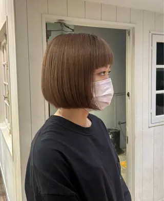 ショート yusa🌿‬レイヤ ー/赤みなしカラーのヘアスタイル