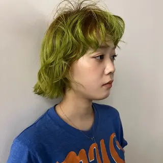 ショート カラー ブリーチモデル yumekaのヘアスタイル