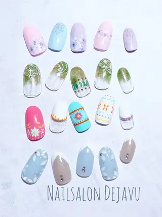 ネイル Nail salon Dejavu 🌿のネイルデザイン