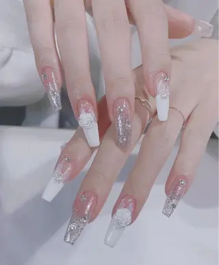ネイル AKIKO ネイルサロンのネイルデザイン