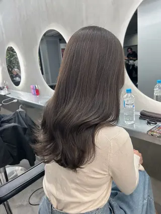 セミロング グレージュ 透明感 ブリーチなし田島晃汰のヘアスタイル