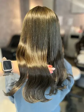 セミロング カラー 🤍あみ🤍暗髪オリ ーブ特化🌿髪質改善のヘアスタイル